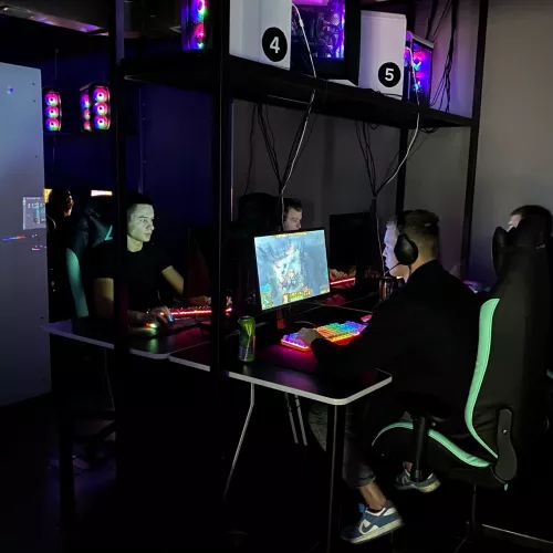 Компьютерный клуб Vibe gaming  в  Новосибирске