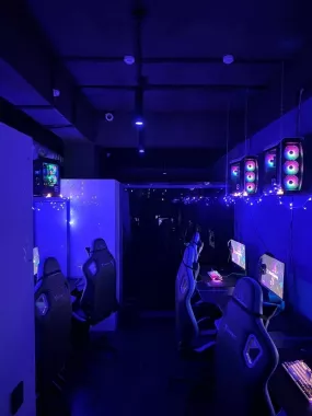 Компьютерный клуб "Vibe gaming"