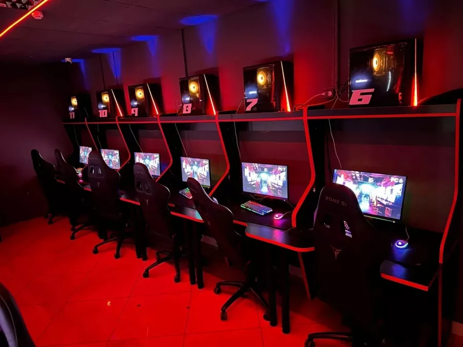 Кибер клуб Arena POiNT в Новосибирске: Киберспорт, Games, Ставкинакиберспорт, Компьютер, Csgo, Dota, Команды, Соревнования,