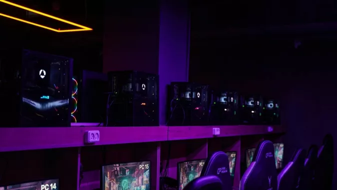 Кибер клуб "Cyber Arena" на Аскерханова