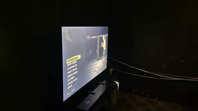 Компьютерный клуб "Playstation"
