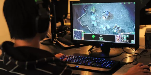 Компьютерный клуб Phantom  в  Махачкале