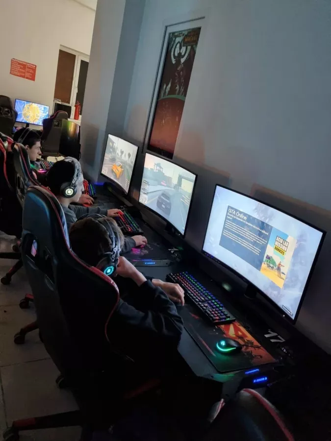 Кибер клуб Azeroth в Махачкале: Киберспорт, Games, Ставкинакиберспорт, Компьютер, Csgo, Dota, Команды, Соревнования,