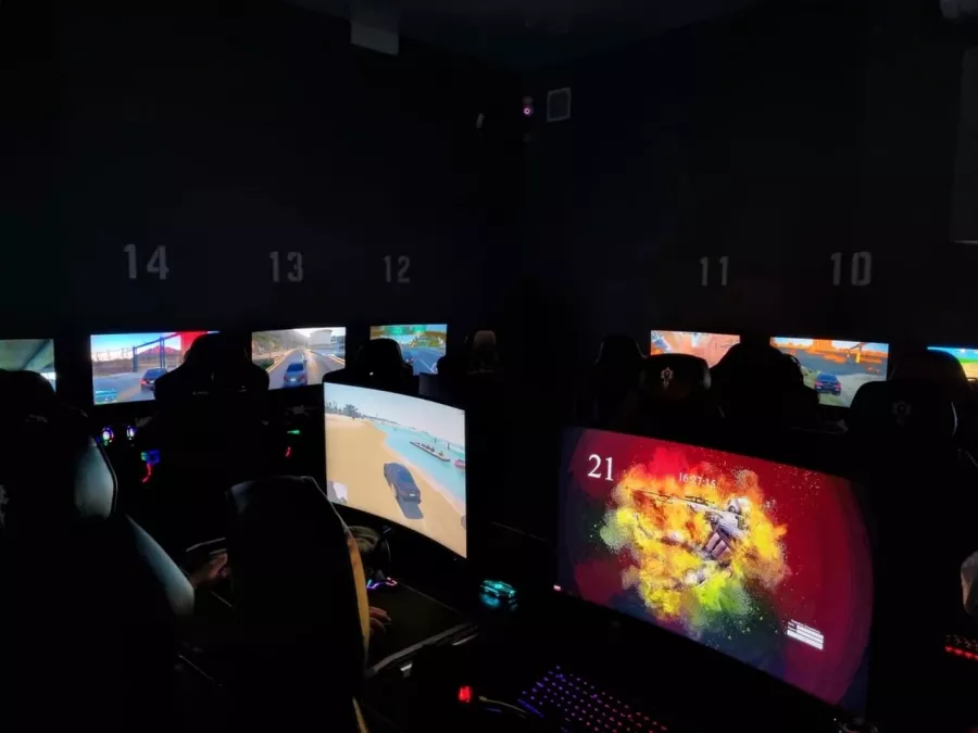 Кибер клуб Azeroth в Махачкале: Киберспорт, Games, Ставкинакиберспорт, Компьютер, Csgo, Dota, Команды, Соревнования,