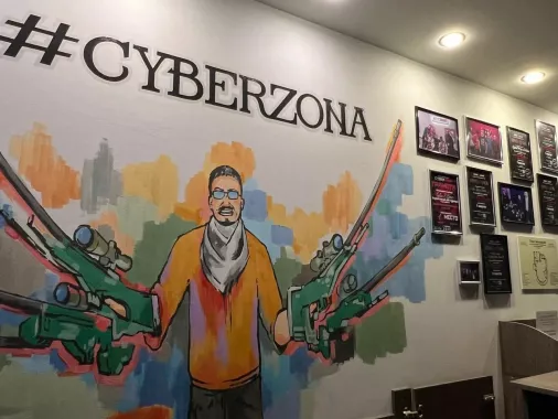 Компьютерный клуб "CyberZona" на Куйбышева