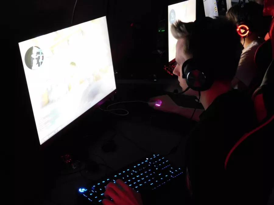 Компьютерный клуб CyberZona на Екатерининской в Махачкале: Киберспорт, Games, Ставкинакиберспорт, Компьютер, Csgo, Dota, Команды, Соревнования,