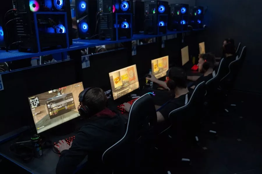Кибер клуб True Gamers на 50 лет ВЛКСМ в Ставрополе: Киберспорт, Games, Ставкинакиберспорт, Компьютер, Csgo, Dota, Команды, Соревнования,