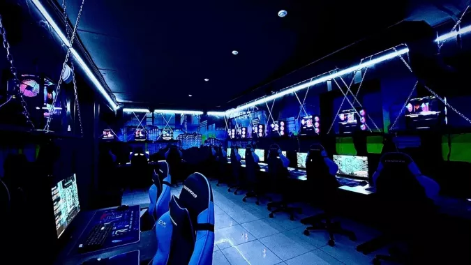Компьютерный клуб "Damage Gaming Club"