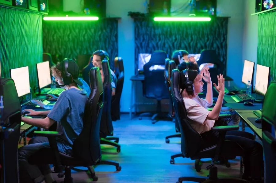 Кибер клуб Community Heroes в Санкт-Петербурге: Компьютерный клуб, Киберспорт, Соревнования,