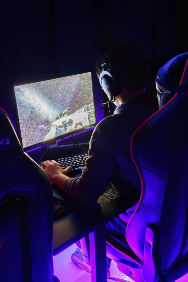 Кибер клуб SimplePlay в Санкт-Петербурге: Киберспорт, Games, Ставкинакиберспорт, Компьютер, Csgo, Dota, Команды, Соревнования,