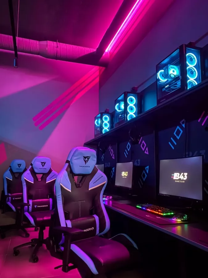 Кибер клуб B43 в Калининграде: Киберспорт, Games, Ставкинакиберспорт, Компьютер, Csgo, Dota, Команды, Соревнования,