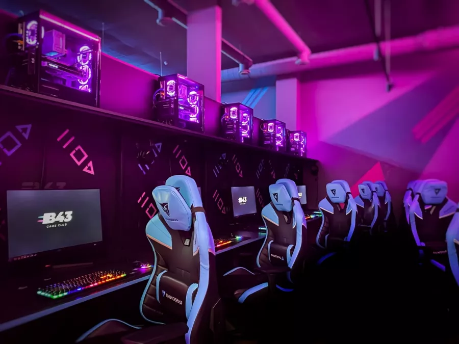 Кибер клуб B43 в Калининграде: Киберспорт, Games, Ставкинакиберспорт, Компьютер, Csgo, Dota, Команды, Соревнования,