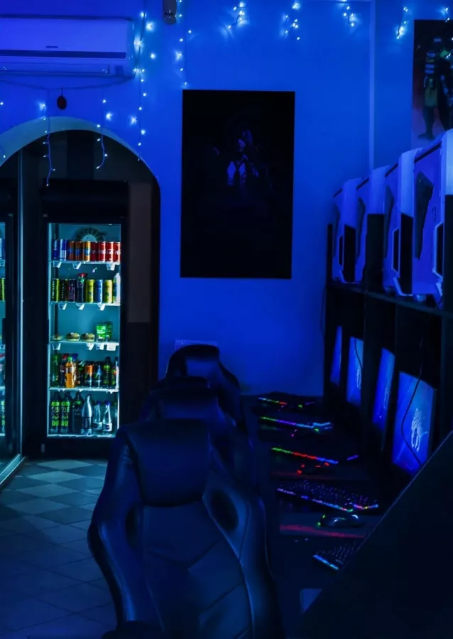 Кибер клуб Медуза на Новом Валу в Калининграде: Киберспорт, Games, Ставкинакиберспорт, Компьютер, Csgo, Dota, Команды, Соревнования,