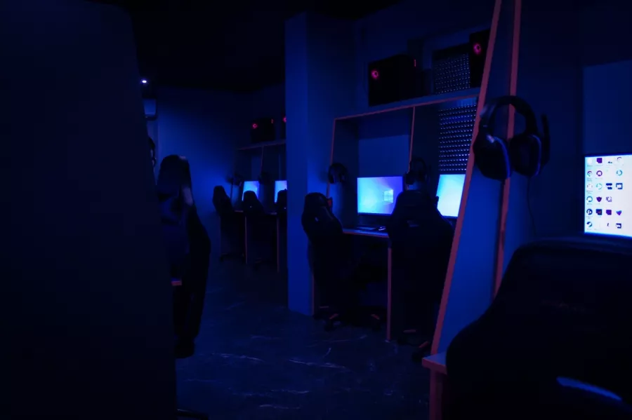 Компьютерный клуб Элизиум в Калининграде: Киберспорт, Games, Ставкинакиберспорт, Компьютер, Csgo, Dota, Команды, Соревнования,