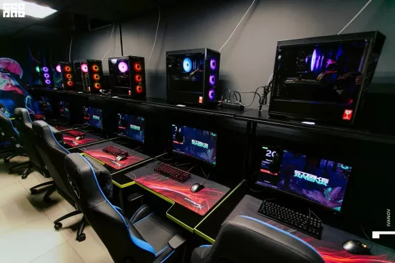 Кибер клуб "Strike Arena"