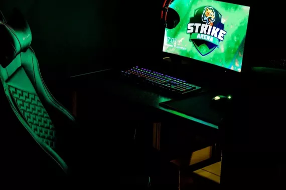 Кибер клуб "Strike Arena"
