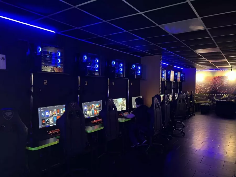 Компьютерный клуб Imperium в Ейске: Киберспорт, Games, Ставкинакиберспорт, Компьютер, Csgo, Dota, Команды, Соревнования,