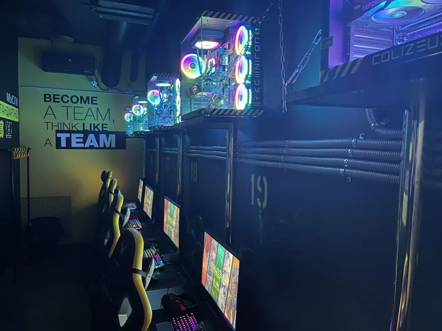 Кибер клуб Colizeum в Грозном: Компьютерный клуб, Киберспорт, Соревнования,