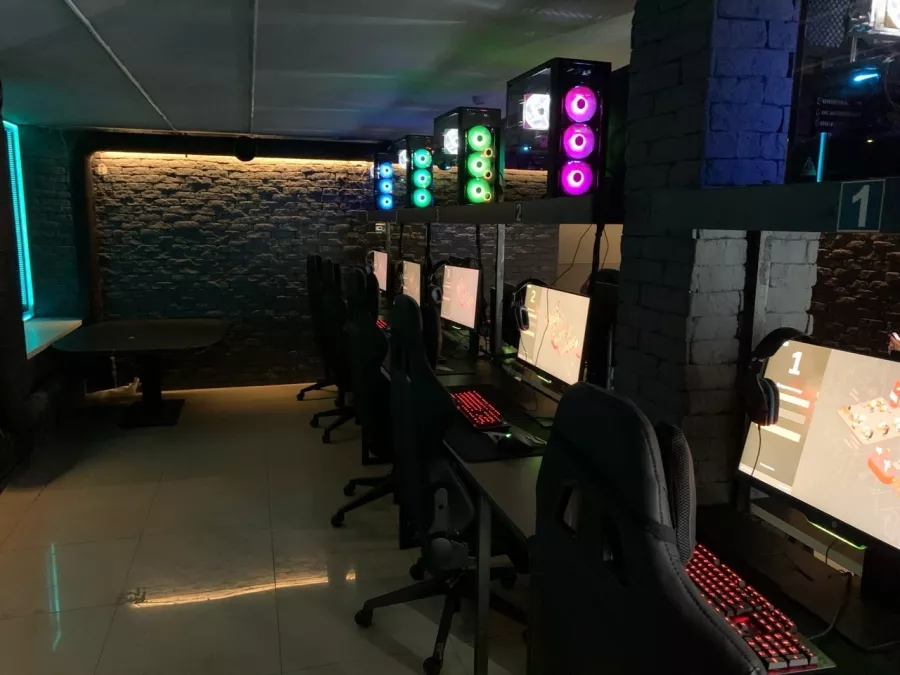 Компьютерный клуб Underground на Свободе в Новороссийске: Киберспорт, Games, Компьютерный клуб, Компьютер, Csgo, Dota, Команды, Соревнования,