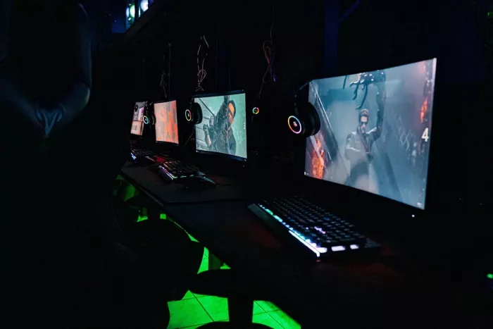 Компьютерный клуб Гринлайн  в  Новороссийске