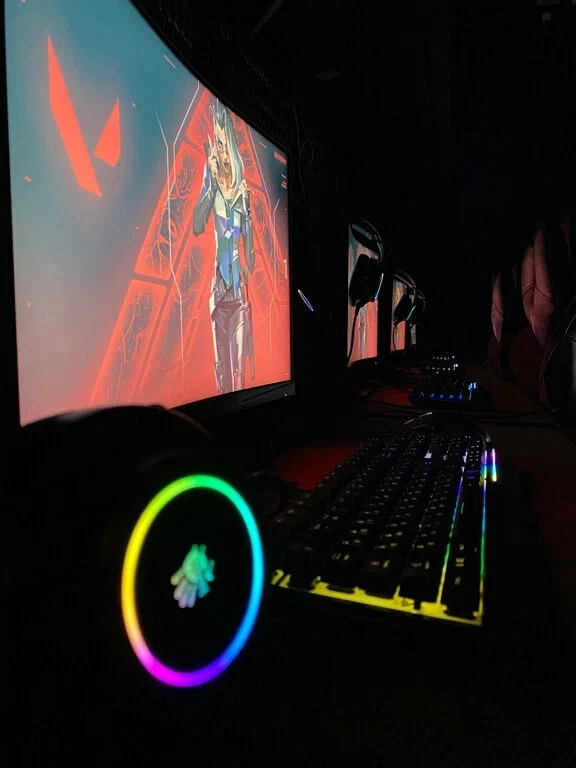 Компьютерный клуб Гринлайн в Новороссийске: Киберспорт, Компьютерный клуб, Соревнования, Игры,