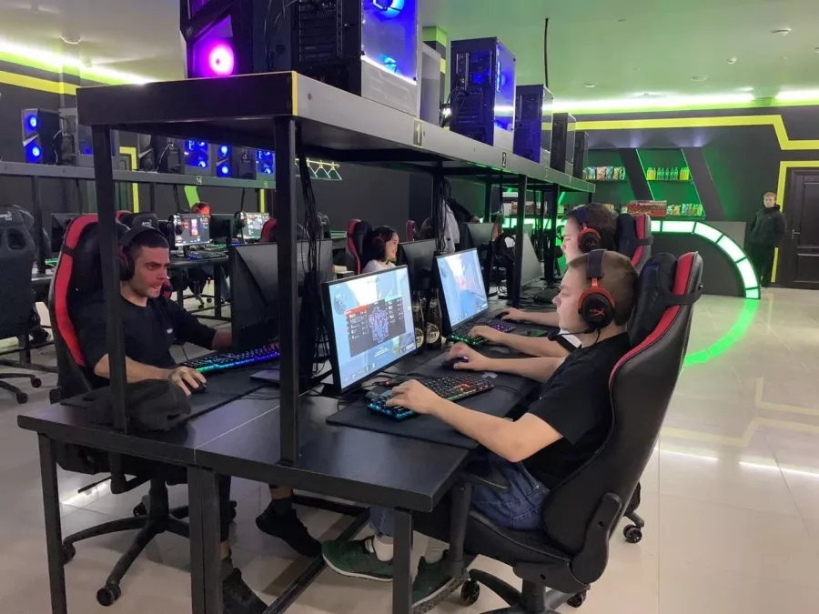 Компьютерный клуб Underground на Дзержинского в Новороссийске: Киберспорт, Games, Компьютерный клуб, Компьютер, Csgo, Dota, Команды, Соревнования,