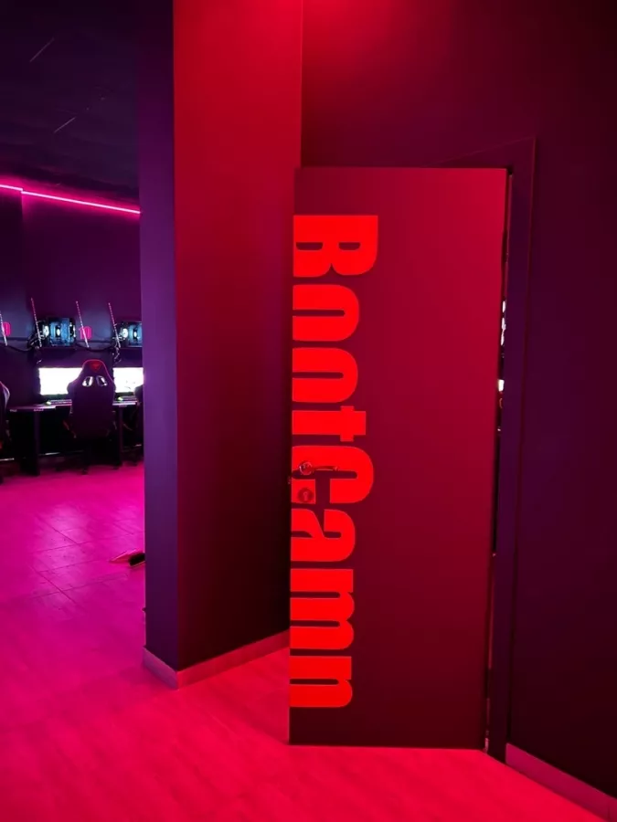 Кибер клуб Eagle в Новороссийске: Киберспорт, Games, Ставкинакиберспорт, Компьютер, Csgo, Dota, Команды, Соревнования,
