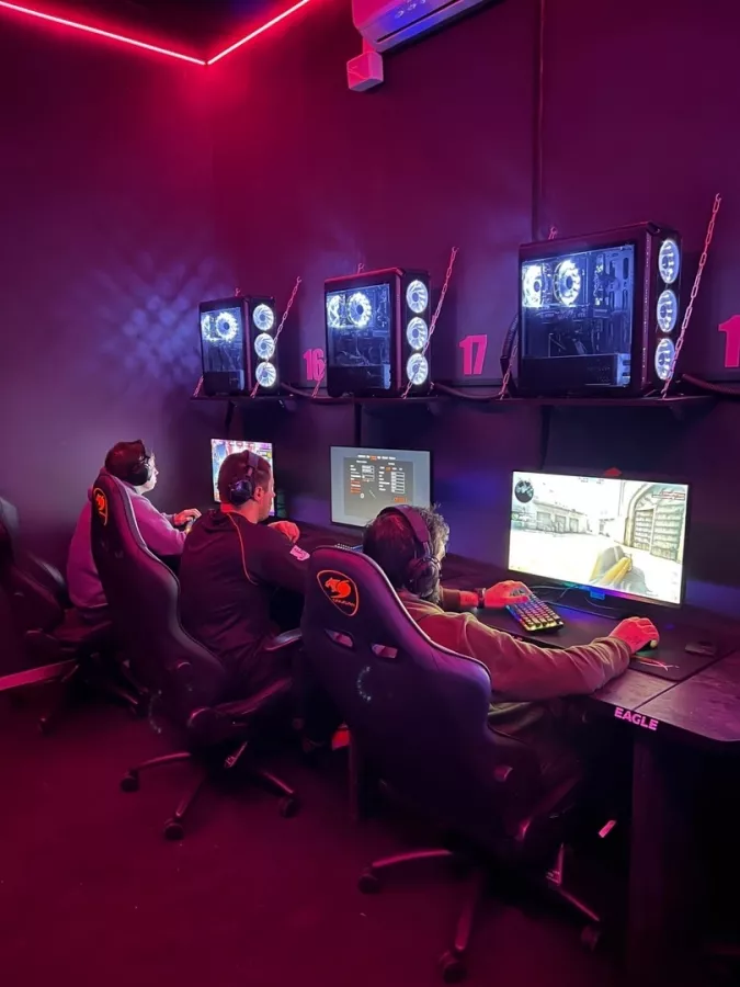 Кибер клуб Eagle в Новороссийске: Киберспорт, Games, Ставкинакиберспорт, Компьютер, Csgo, Dota, Команды, Соревнования,