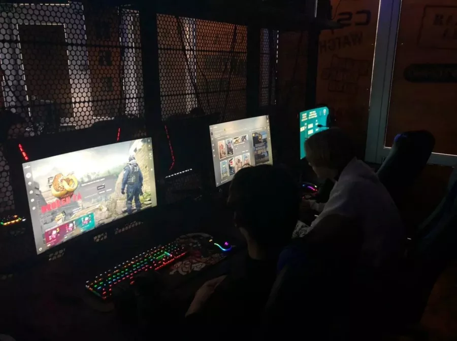 Компьютерный клуб Кибер Арена на Кирова в Геленджике: Киберспорт, Games, Ставкинакиберспорт, Компьютер, Csgo, Dota, Команды, Соревнования,