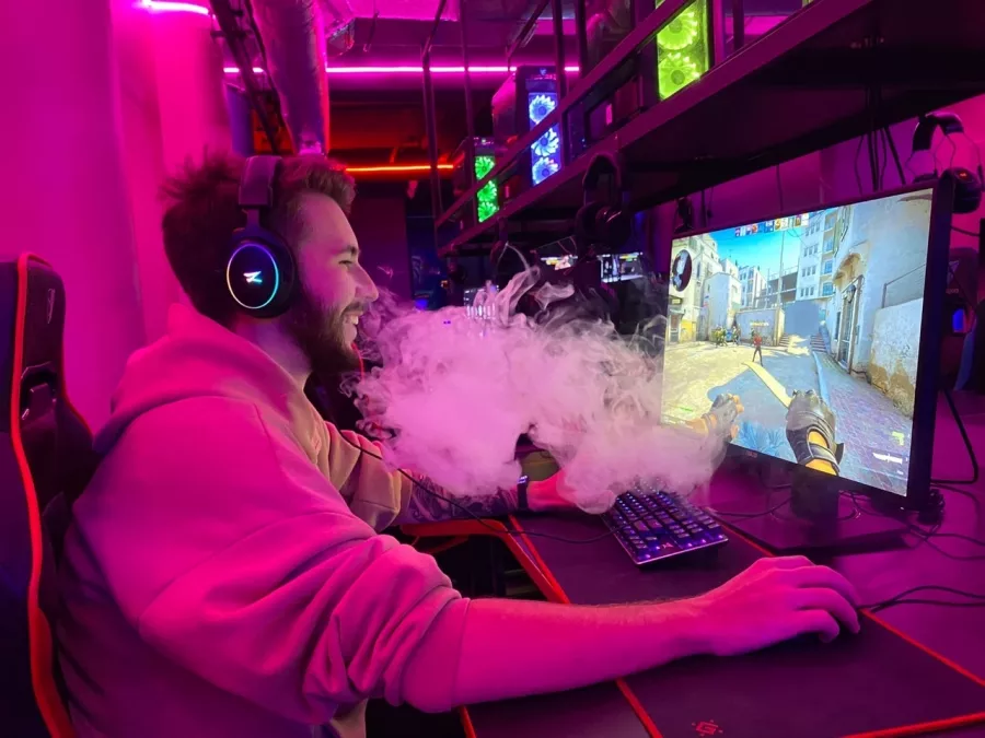 Кибер клуб Smile в Сочи: Киберспорт, Games, Компьютерный клуб, Компьютер, Csgo, Dota, Команды, Соревнования,