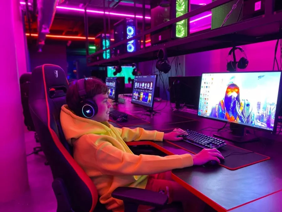 Кибер клуб Smile в Сочи: Киберспорт, Games, Компьютерный клуб, Компьютер, Csgo, Dota, Команды, Соревнования,