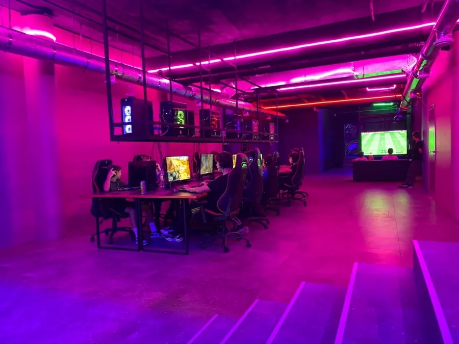 Кибер клуб Smile в Сочи: Киберспорт, Games, Компьютерный клуб, Компьютер, Csgo, Dota, Команды, Соревнования,