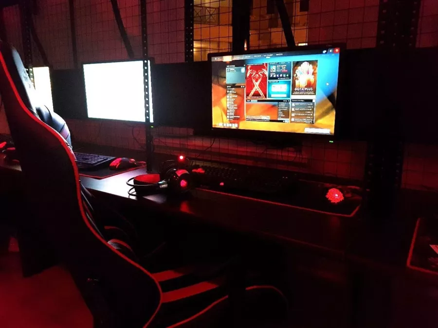 Компьютерный клуб Black hole в Сочи: Киберспорт, Games, Компьютерный клуб, Компьютер, Csgo, Dota, Команды, Соревнования,