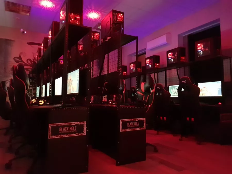 Компьютерный клуб Black hole в Сочи: Киберспорт, Games, Компьютерный клуб, Компьютер, Csgo, Dota, Команды, Соревнования,