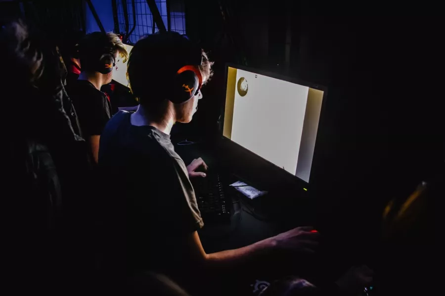 Компьютерный клуб Black hole в Сочи: Киберспорт, Games, Компьютерный клуб, Компьютер, Csgo, Dota, Команды, Соревнования,