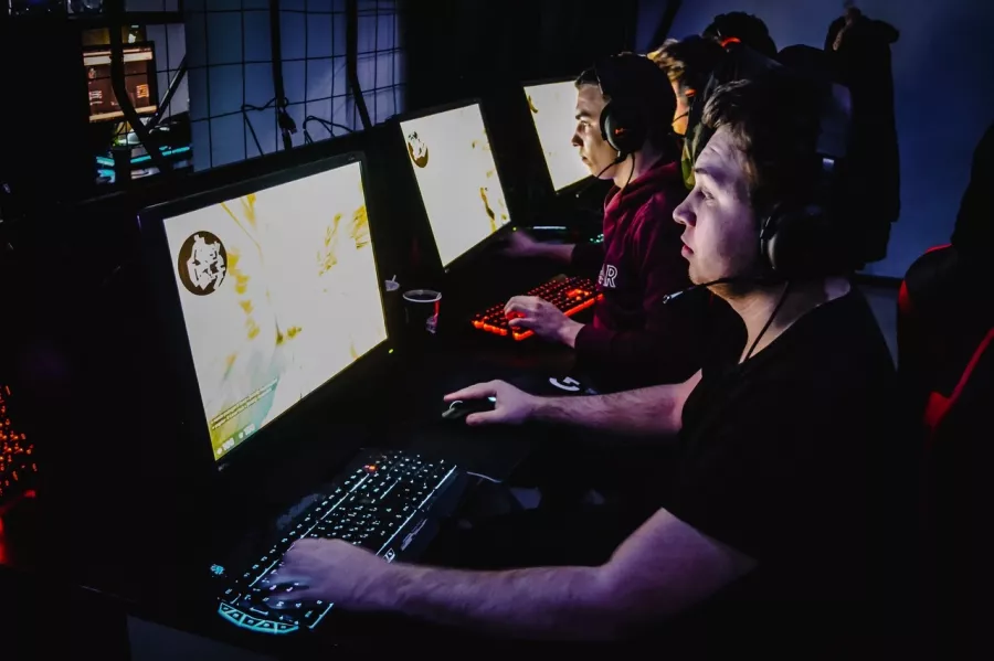Компьютерный клуб Black hole в Сочи: Киберспорт, Games, Компьютерный клуб, Компьютер, Csgo, Dota, Команды, Соревнования,