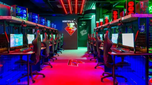 Кибер клуб Venom Cyber Zone на Ярославской  в  Москве