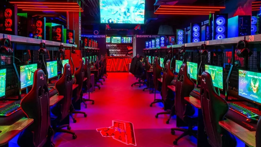 Кибер клуб Venom Cyber Zone на Ярославской в Москве: Киберспорт, Games, Ставкинакиберспорт, Компьютер, Csgo, Dota, Команды, Соревнования,