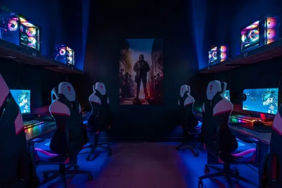 Кибер клуб "Venom Cyber Zone" на Михалковской
