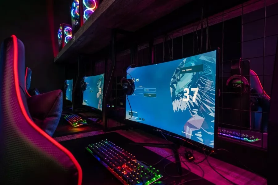 Кибер клуб Venom Cyber Zone на Михалковской в Москве: Киберспорт, Games, Ставкинакиберспорт, Компьютер, Csgo, Dota, Команды, Соревнования,