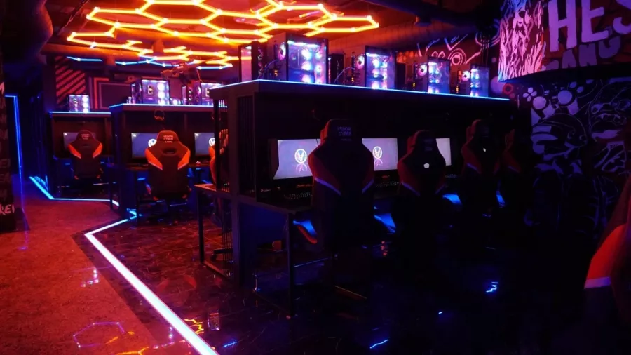Кибер клуб Venom Cyber Zone на Стремянном в Москве: Киберспорт, Games, Ставкинакиберспорт, Компьютер, Csgo, Dota, Команды, Соревнования,