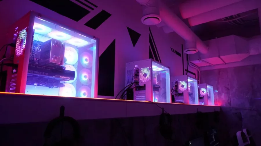 Кибер клуб Venom Cyber Zone на Стремянном в Москве: Киберспорт, Games, Ставкинакиберспорт, Компьютер, Csgo, Dota, Команды, Соревнования,