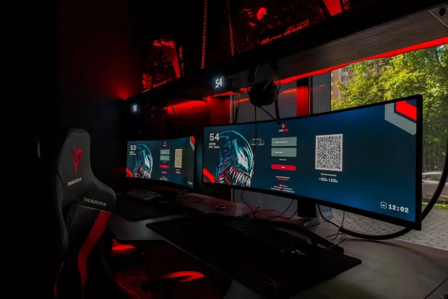 Кибер клуб Venom Cyber Zone на Вернадского в Москве: Киберспорт, Games, Ставкинакиберспорт, Компьютер, Csgo, Dota, Команды, Соревнования,
