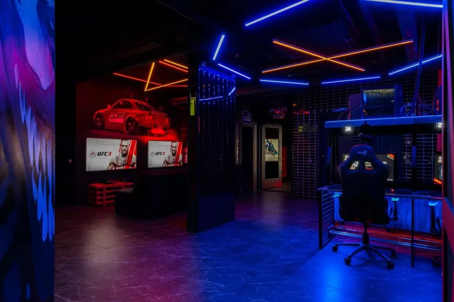 Кибер клуб Venom Cyber Zone на Вернадского в Москве: Киберспорт, Games, Ставкинакиберспорт, Компьютер, Csgo, Dota, Команды, Соревнования,