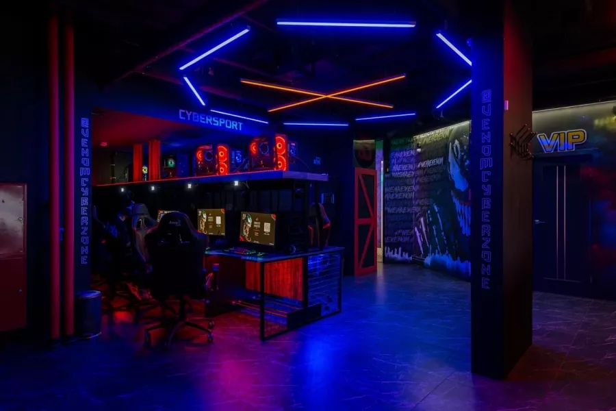 Кибер клуб Venom Cyber Zone на Вернадского в Москве: Киберспорт, Games, Ставкинакиберспорт, Компьютер, Csgo, Dota, Команды, Соревнования,
