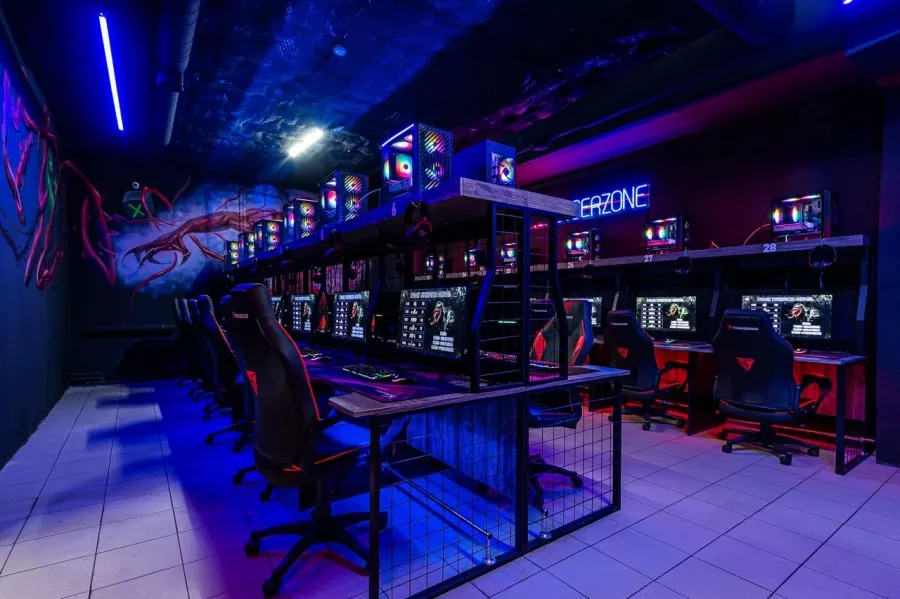 Кибер клуб Venom Cyber Zone на Лермонтовской в Москве: Киберспорт, Games, Компьютерный клуб, Компьютер, Csgo, Dota, Команды, Соревнования,