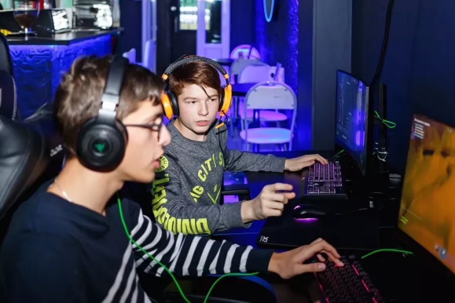Кибер клуб YouPlay на Сокольническом Кругу в Москве: Киберспорт, Games, Компьютерный клуб, Компьютер, Csgo, Dota, Команды, Соревнования,