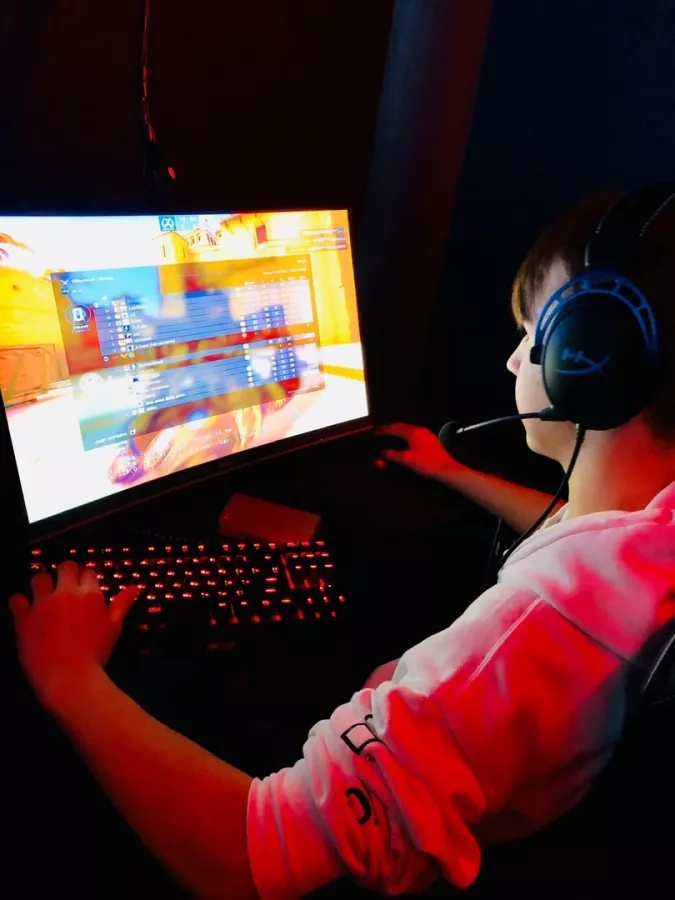 Кибер клуб YouPlay на Сокольническом Кругу в Москве: Киберспорт, Games, Компьютерный клуб, Компьютер, Csgo, Dota, Команды, Соревнования,