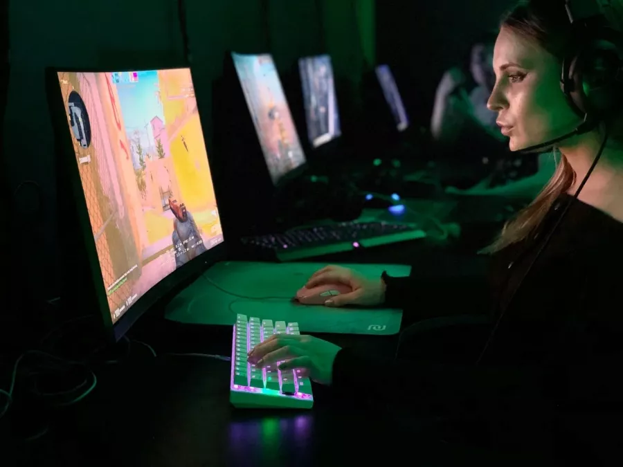 Кибер клуб YouPlay на Щёлковском в Москве: Киберспорт, Games, Компьютерный клуб, Компьютер, Csgo, Dota, Команды, Соревнования,