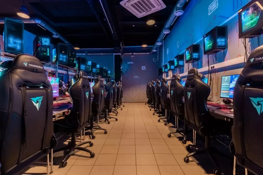 Компьютерный клуб Fps Arena в Москве: Киберспорт, Games, Ставкинакиберспорт, Компьютер, Csgo, Dota, Команды, Соревнования,